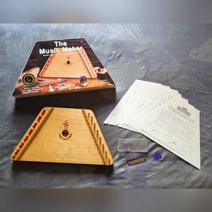 ⭐️The Music Maker⭐️VINTAGE